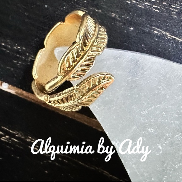 Alquimia Gold Leaf Ring - Picture 1 of 2